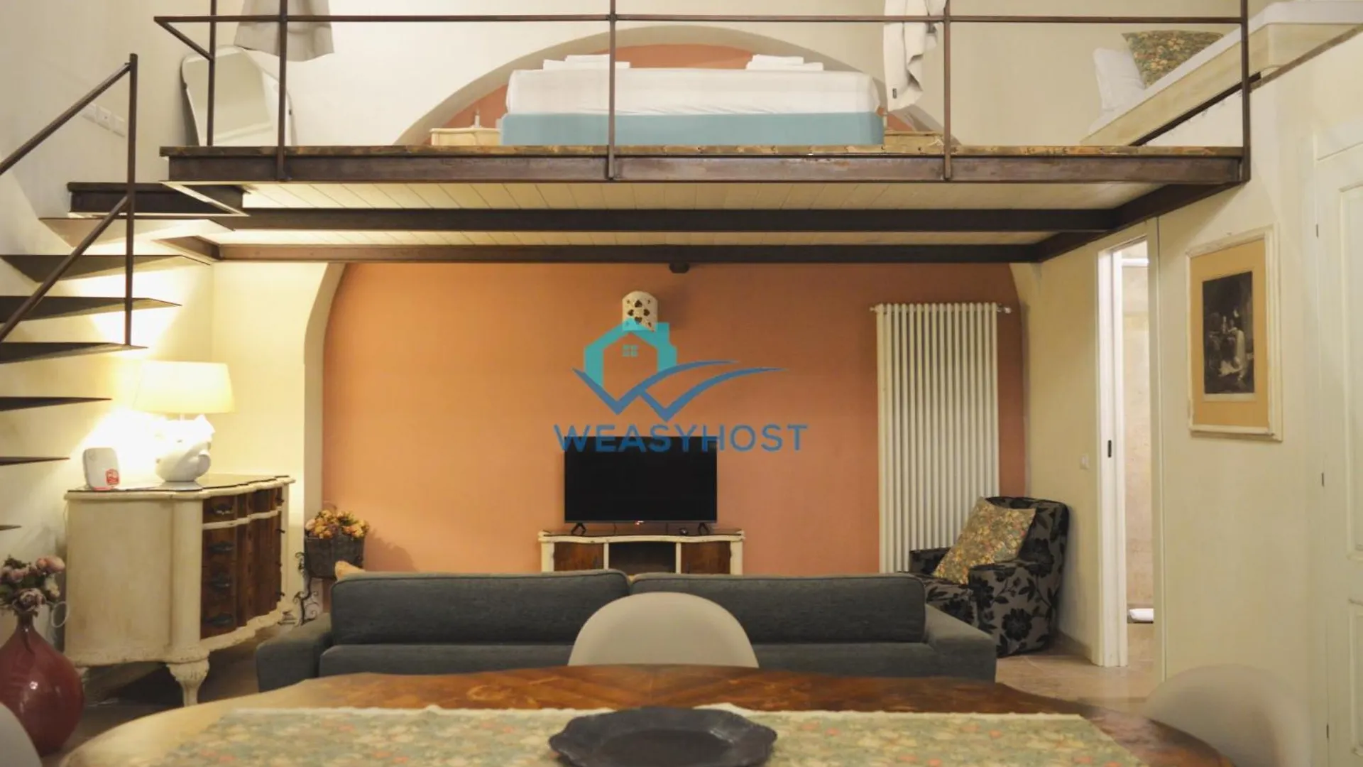 Shabby Loft In Colosseum Apartment Rome Italy